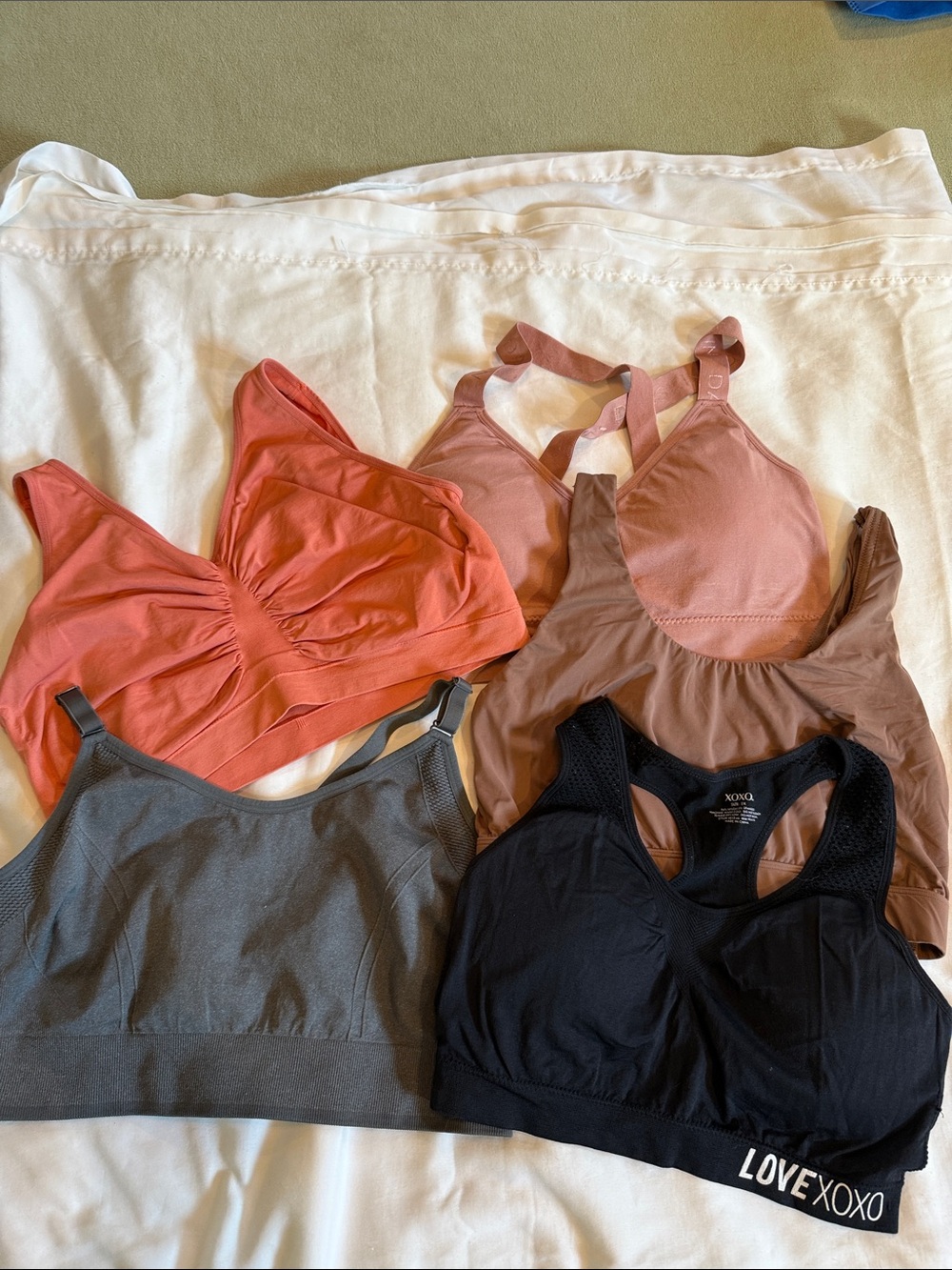 Everyday Seamless Sports Bralette - Black, Dusty Rose & Terracotta